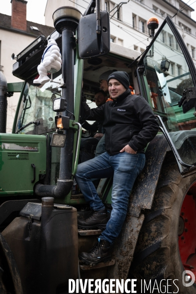 Manifestation des agriculteurs a Dijon (FDSEA et Jeunes agriculteurs)