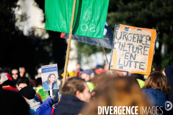 Manifestation pour l emploi et l industrie à Nantes
