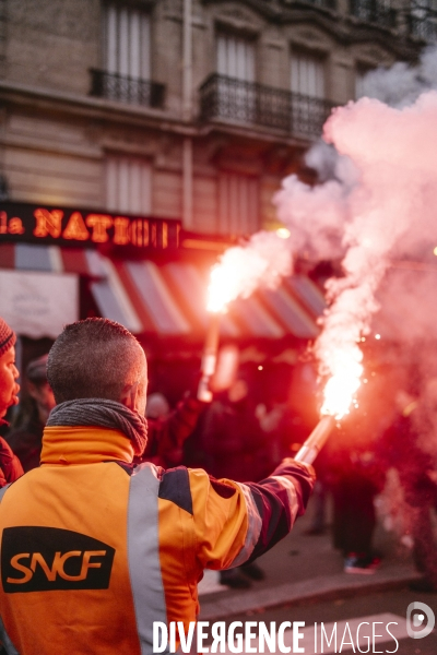 Manifestation pour l’emploi et l’industrie face aux plans sociaux