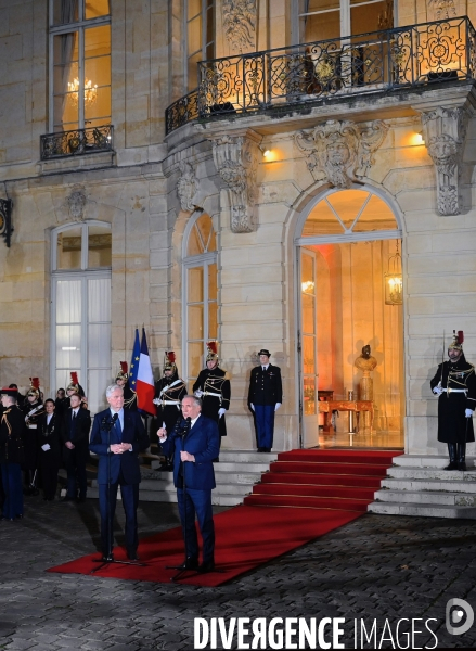 Passation de pouvoirs entre Michel BARNIER et François Bayrou