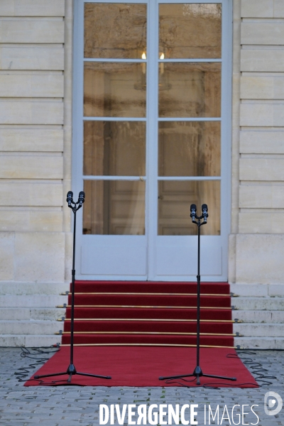 Passation de pouvoirs entre Michel BARNIER et François Bayrou