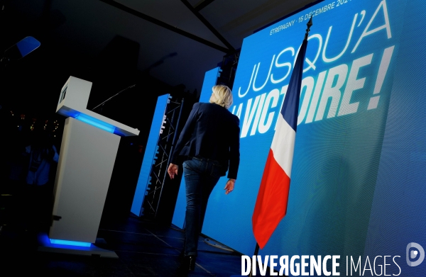 Meeting de Marine Le Pen et Jordan Bardella à Etrépagny