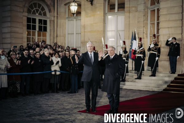 Passation de pouvoir Barnier/Bayrou
