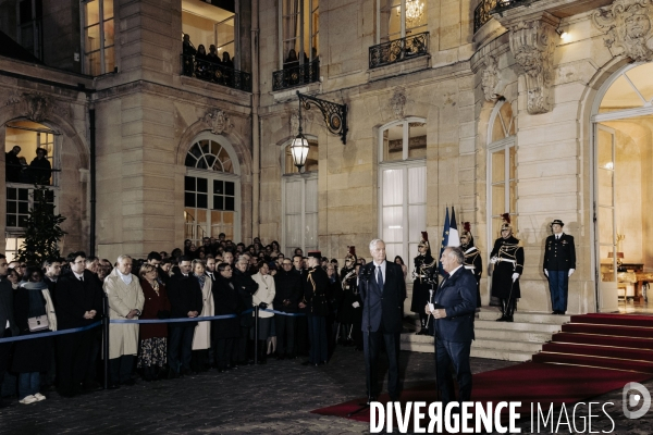 Passation de pouvoir Barnier/Bayrou