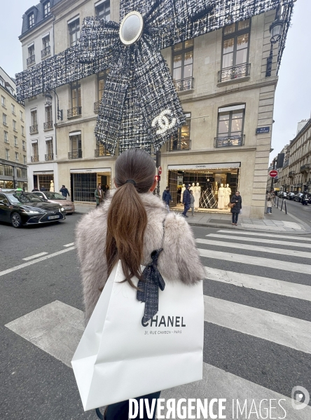 Facade chanel pour noel 2024