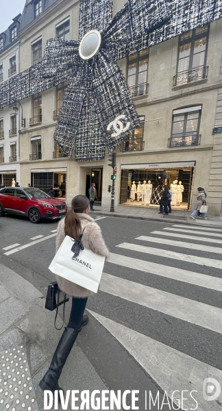 Facade chanel pour noel 2024