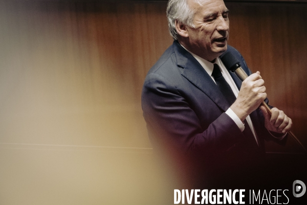 François Bayrou, questions au gouvernement.