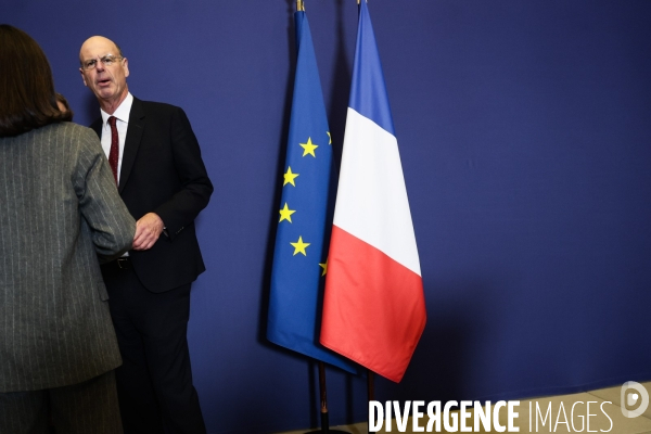 Passation au ministere de l economie et des finances