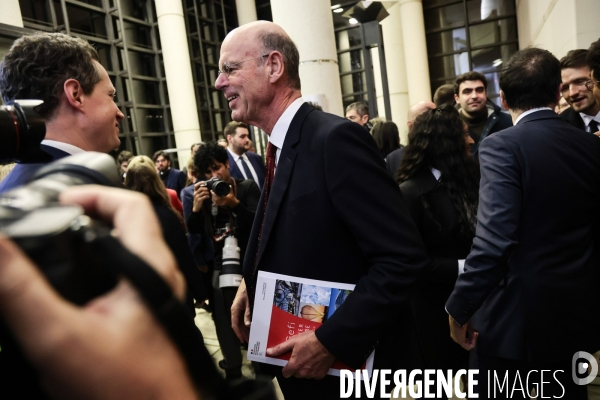 Passation au ministere de l economie et des finances