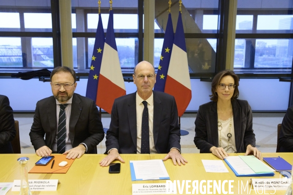 Rencontres Budget à Bercy Eric Lombard  avec Modem