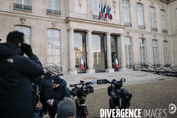 Premier conseil des ministres du gouvernement Bayrou
