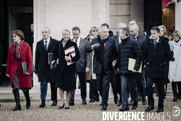 Premier conseil des ministres du gouvernement Bayrou
