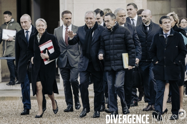 Premier conseil des ministres du gouvernement Bayrou
