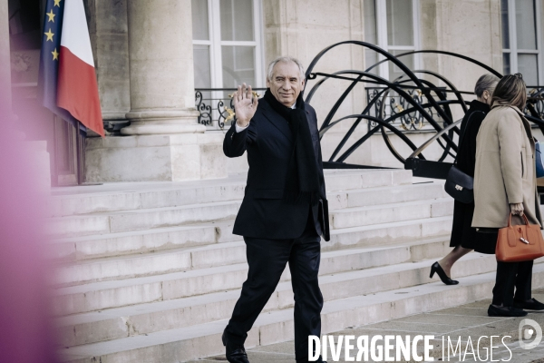 Premier conseil des ministres du gouvernement Bayrou