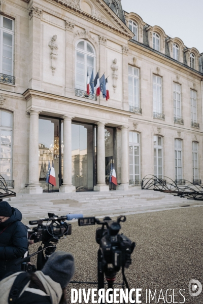 Premier conseil des ministres du gouvernement Bayrou
