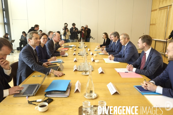 Rencontres Budget à Bercy Eric Lombard  avec avec Matthieu Darnaud, Président du groupe Les Républicains au Sénat