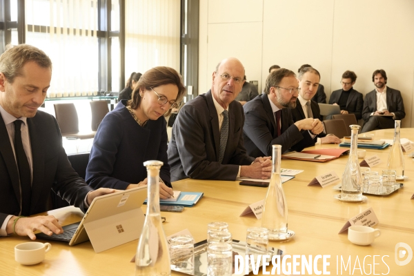 Rencontres Budget à Bercy Eric Lombard  avec avec Matthieu Darnaud, Président du groupe Les Républicains au Sénat