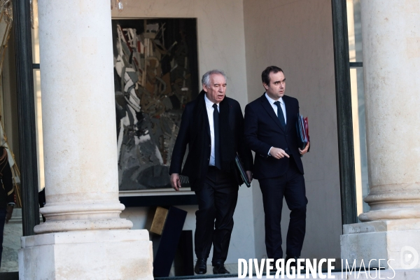1er conseil des ministres du gouvernement bayrou