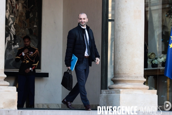 1er conseil des ministres du gouvernement bayrou