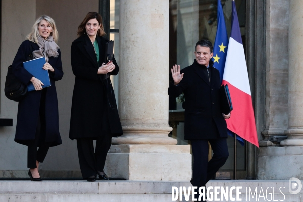1er conseil des ministres du gouvernement bayrou