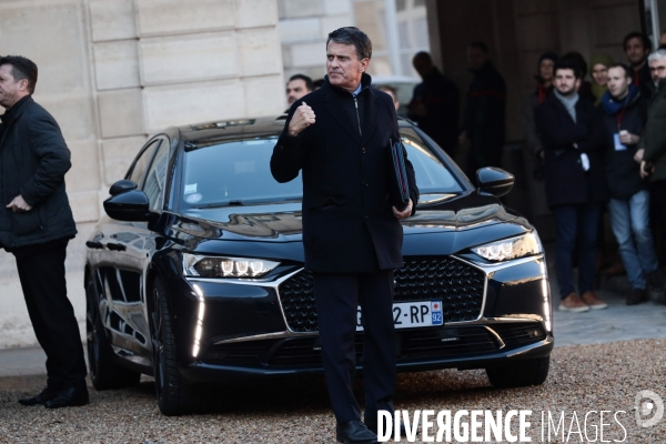 1er conseil des ministres du gouvernement bayrou