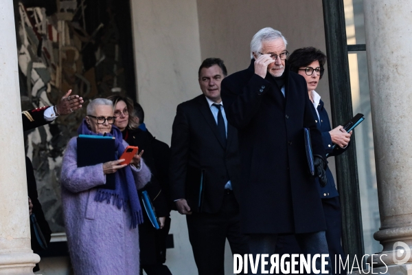 1er conseil des ministres du gouvernement bayrou