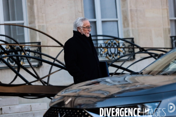 1er conseil des ministres du gouvernement bayrou