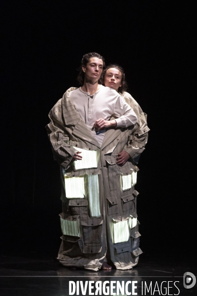 BERNARD de Juliette Bolzer et Allison Faye