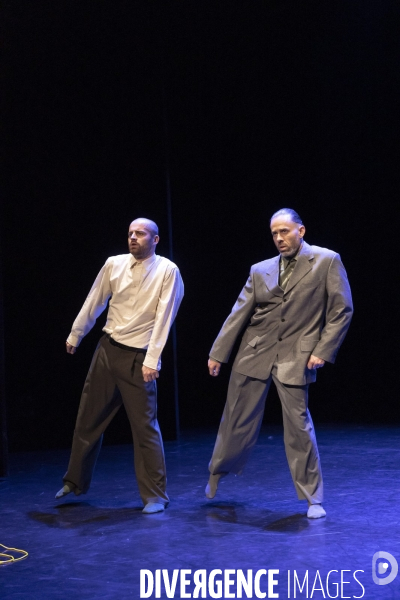 JUSTE UN MOMENT de Christophe West et Gaël Grzeskowiak