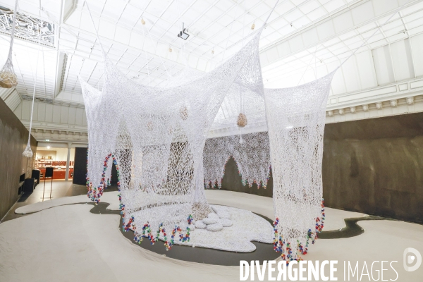 Le serpent ernesto neto au bon marche
