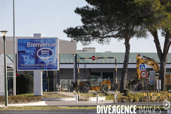 Usine d Eaux minérales naturelles Perrier à Verzège