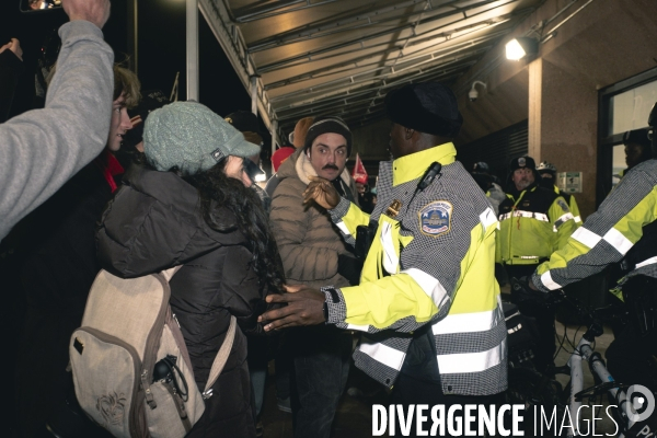 Investiture de Donald Trump - L attente de la libération des insurgés du Capitole à Washington.