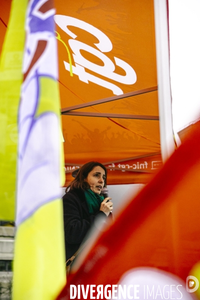 Rassemblement de la CGT contre les licenciements