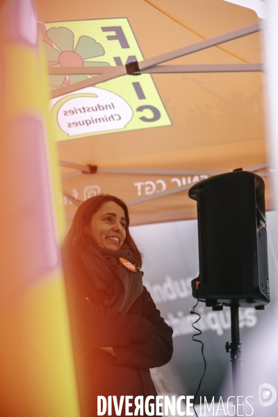 Rassemblement de la CGT contre les licenciements