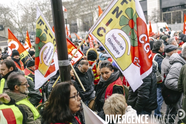 Rassemblement de la CGT contre les licenciements