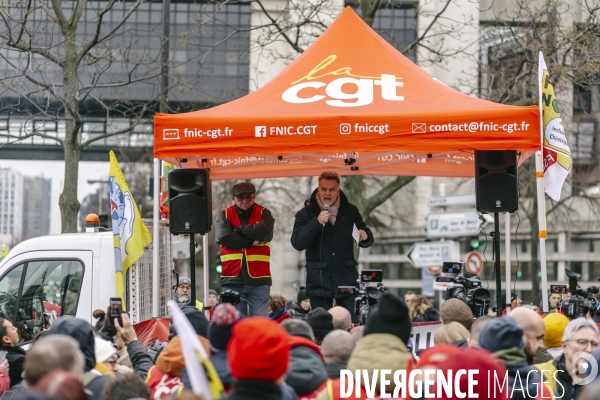 Rassemblement de la CGT contre les licenciements