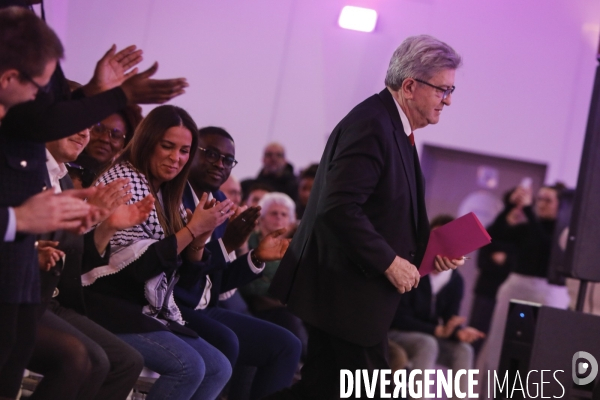 Meeting de campagne municipale de louis boyard a villeneuve-saint-georges.