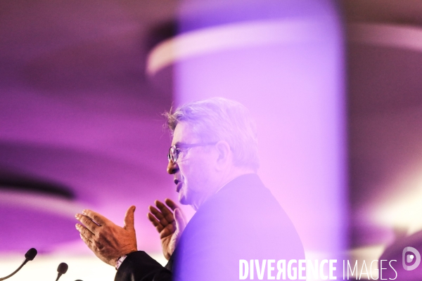 Meeting de campagne municipale de louis boyard a villeneuve-saint-georges.
