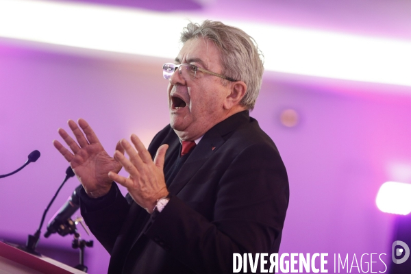 Meeting de campagne municipale de louis boyard a villeneuve-saint-georges.