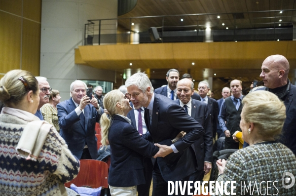 LAURENT WAUQUIEZ EN deplacement a l hay-les-roses aupres du depute vincent jeanbrun.