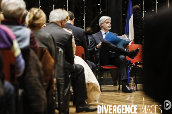 LAURENT WAUQUIEZ EN deplacement a l hay-les-roses aupres du depute vincent jeanbrun.