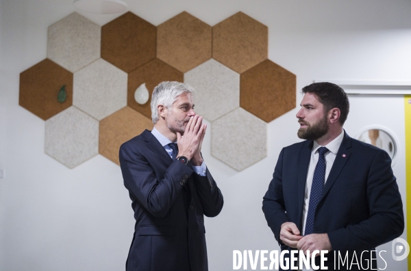 LAURENT WAUQUIEZ EN deplacement a l hay-les-roses aupres du depute vincent jeanbrun.