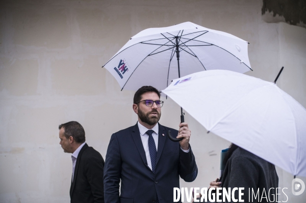 LAURENT WAUQUIEZ EN deplacement a l hay-les-roses aupres du depute vincent jeanbrun.