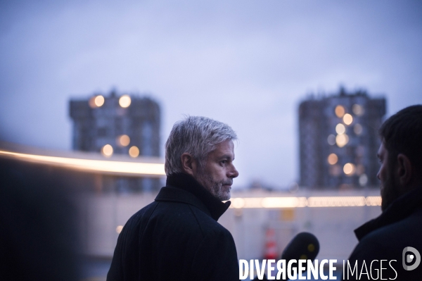 LAURENT WAUQUIEZ EN deplacement a l hay-les-roses aupres du depute vincent jeanbrun.