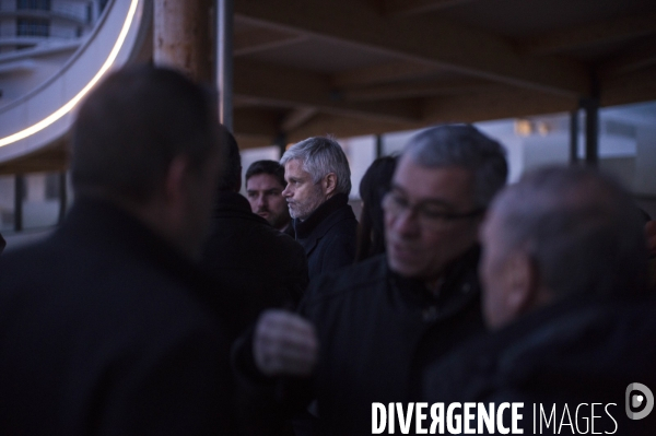 LAURENT WAUQUIEZ EN deplacement a l hay-les-roses aupres du depute vincent jeanbrun.