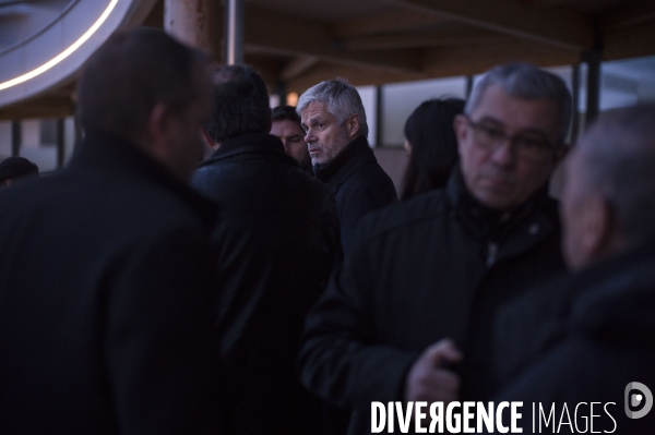 LAURENT WAUQUIEZ EN deplacement a l hay-les-roses aupres du depute vincent jeanbrun.