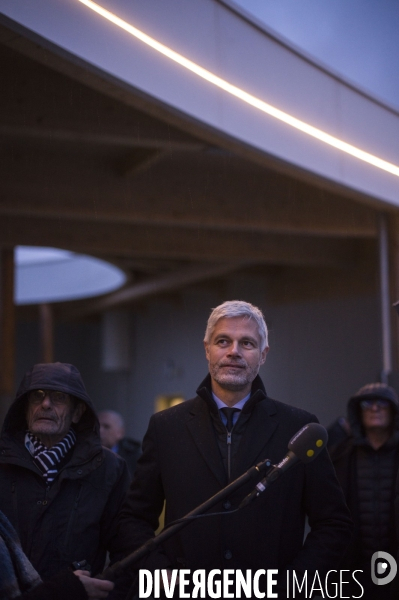 LAURENT WAUQUIEZ EN deplacement a l hay-les-roses aupres du depute vincent jeanbrun.
