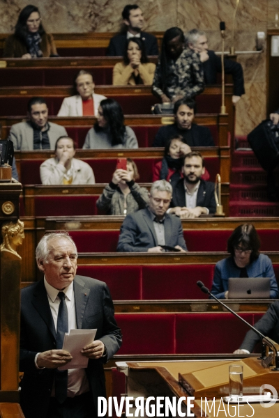 49.3 pour le Budget et la Sécurité sociale.