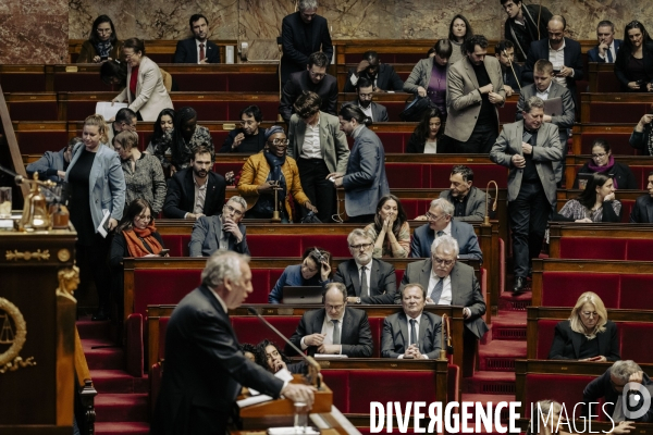 49.3 pour le Budget et la Sécurité sociale.