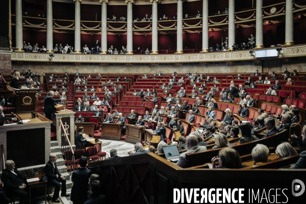 49.3 pour le Budget et la Sécurité sociale.